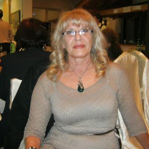 À 62 ans, je veux kiffer le soleil nu Murielle - rencontre-Cougar-Levallois-Perret