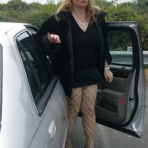 Les vacances sont parties, mais moi je reste Ambre - rencontre-Milf-Vannes