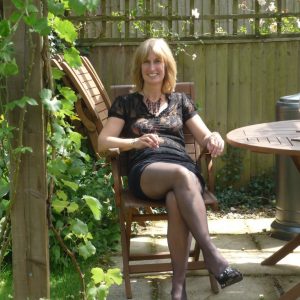 Un bon vieux film et un verre de vin ? Léa - rencontre-Milf-Sélestat