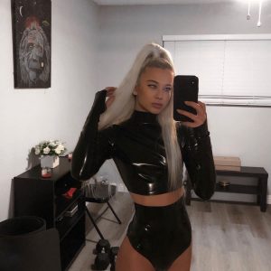 Disponible ce soir, cherche mec Lilou - rencontre-Teen-Pontivy