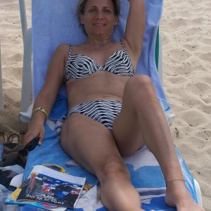 Le temps est gris mais pas mon humeur Fabienne - rencontre-Cougar-Soyaux
